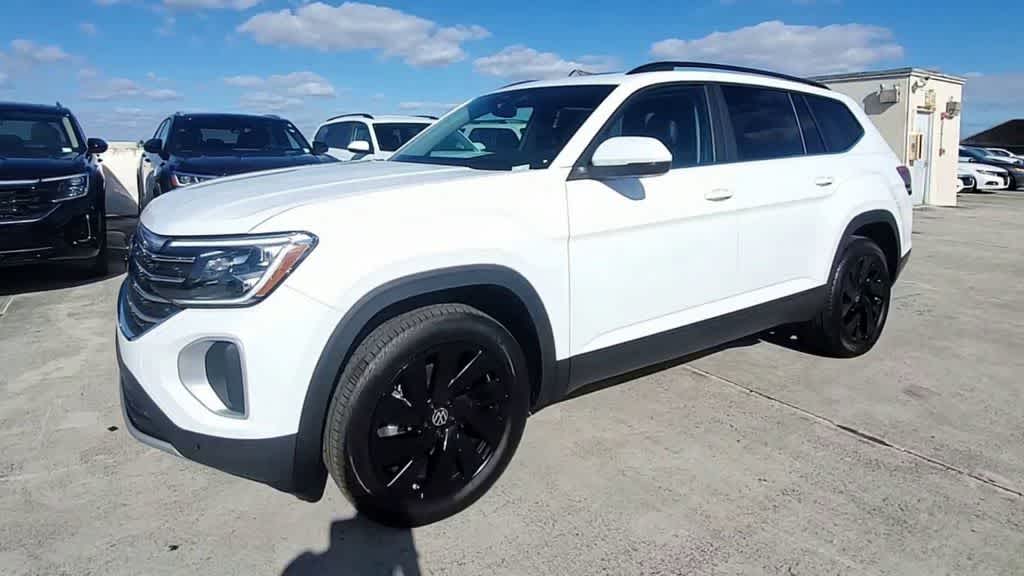 Thumbnail: 2024 Volkswagen Atlas - 4