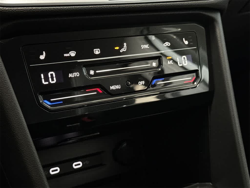 2025 Volkswagen Taos SE 20