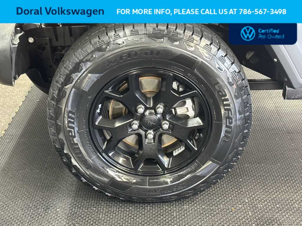 Thumbnail: 2022 Jeep Wrangler - 11