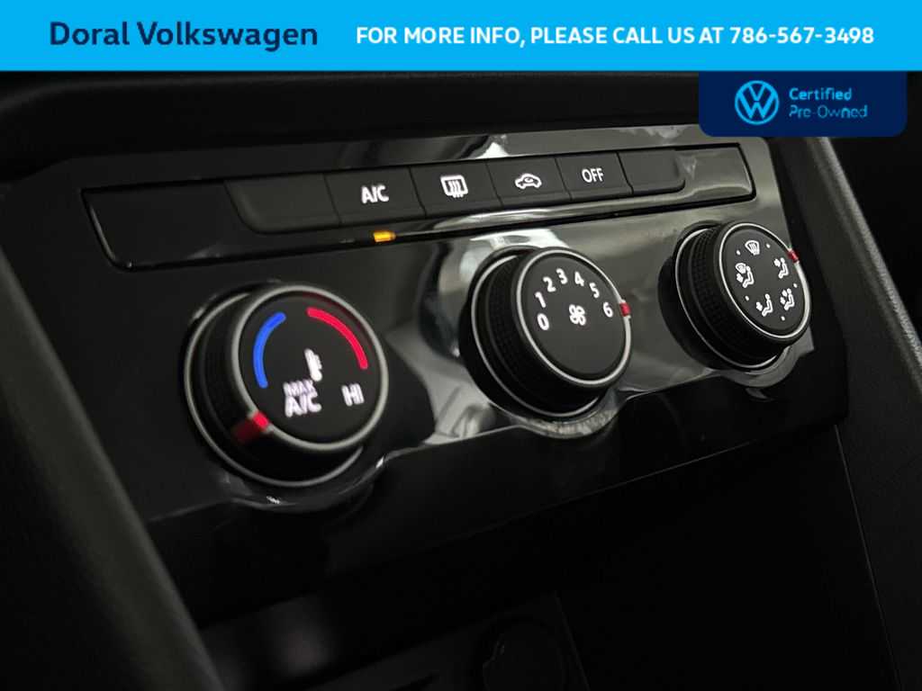 Thumbnail: 2023 Volkswagen Taos - 20