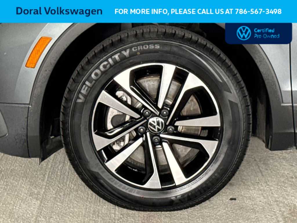 Thumbnail: 2024 Volkswagen Tiguan - 11