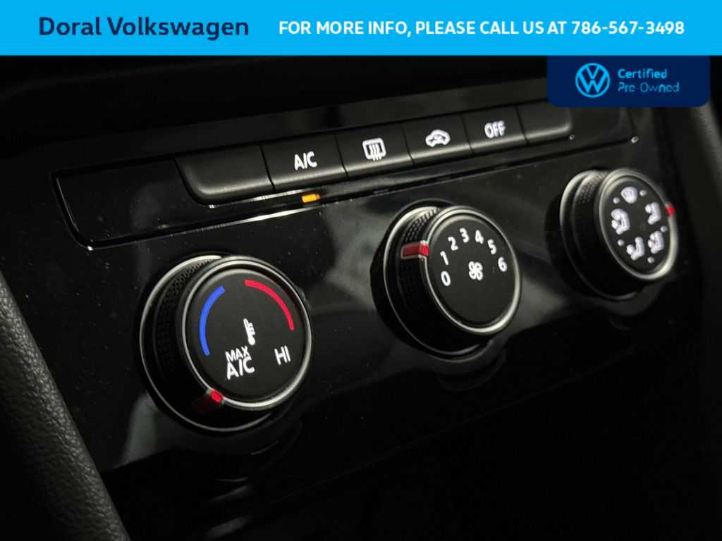 Thumbnail: 2024 Volkswagen Taos - 20