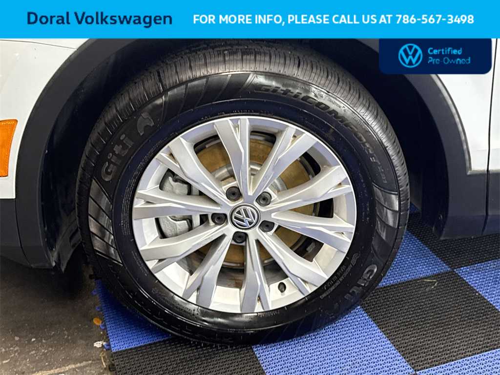 Thumbnail: 2018 Volkswagen Tiguan - 11