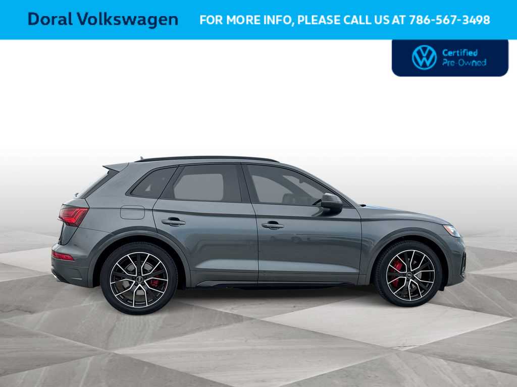 Thumbnail: 2023 Audi SQ5 - 9
