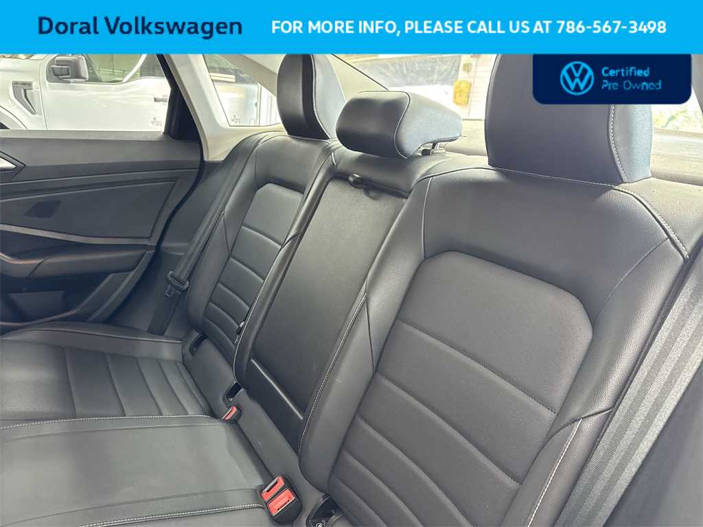 Thumbnail: 2023 Volkswagen Jetta - 22