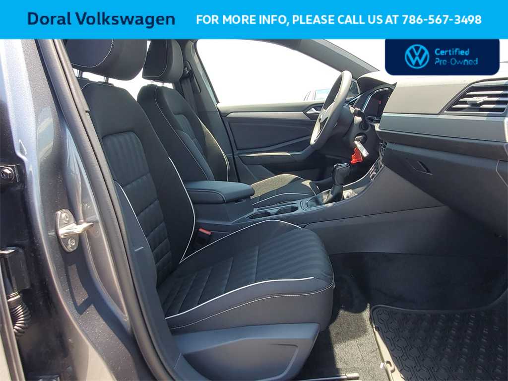 Thumbnail: 2023 Volkswagen Jetta - 31