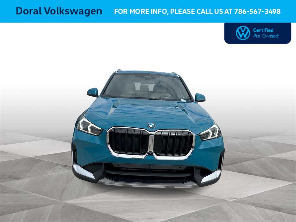 Thumbnail: 2023 BMW X1 - 3