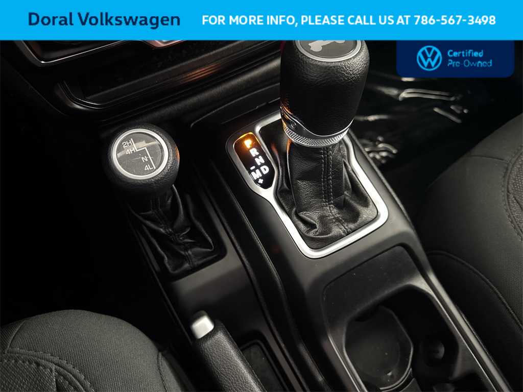 Thumbnail: 2022 Jeep Wrangler - 21