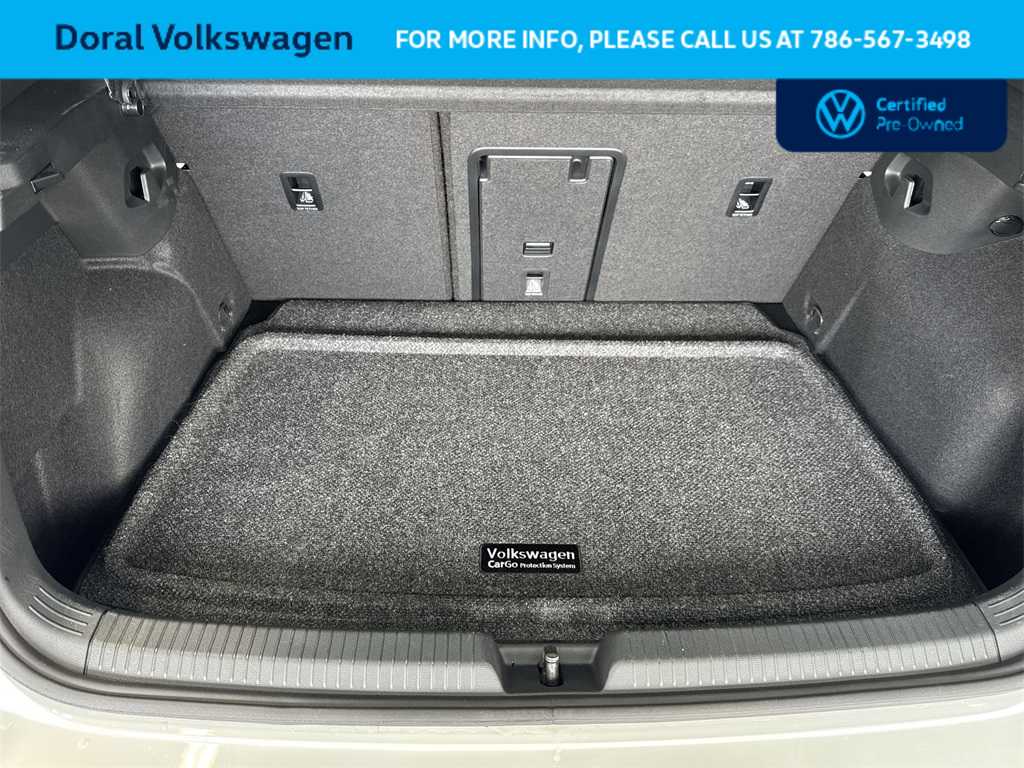 Thumbnail: 2024 Volkswagen Golf - 25