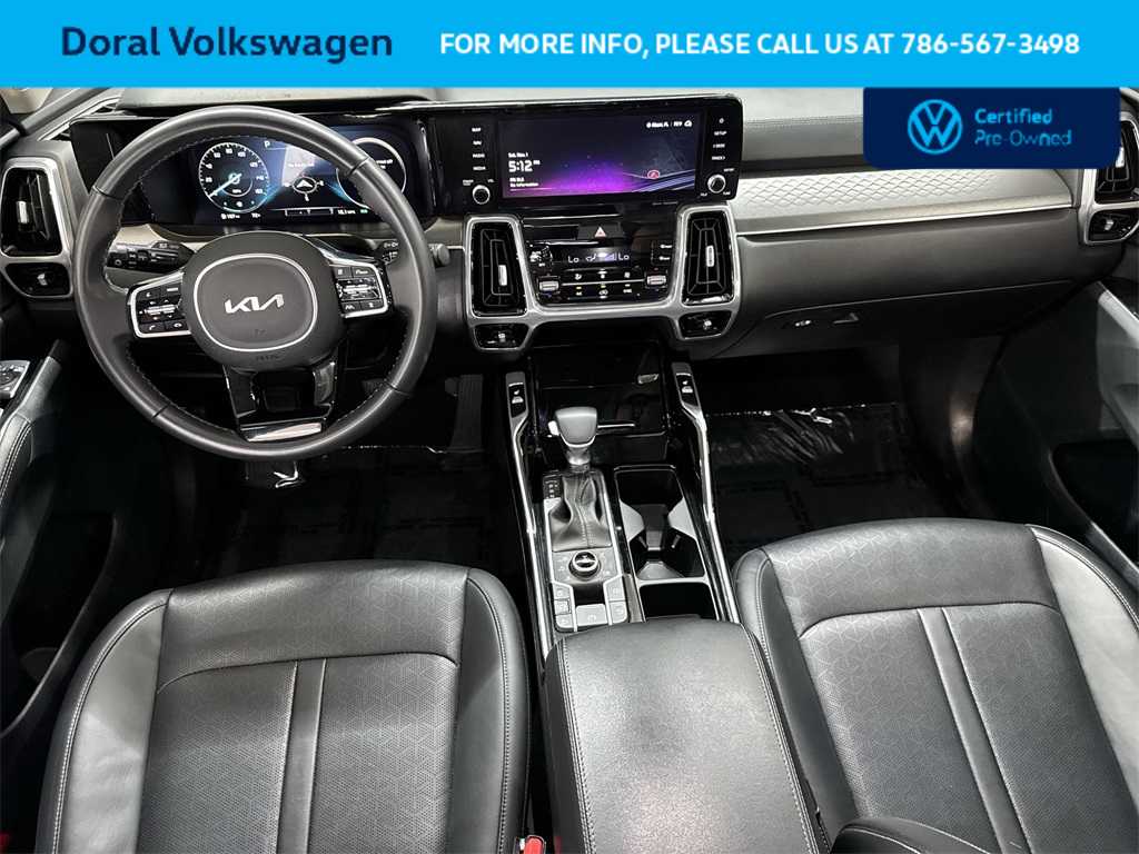 Thumbnail: 2023 Kia Sorento - 24