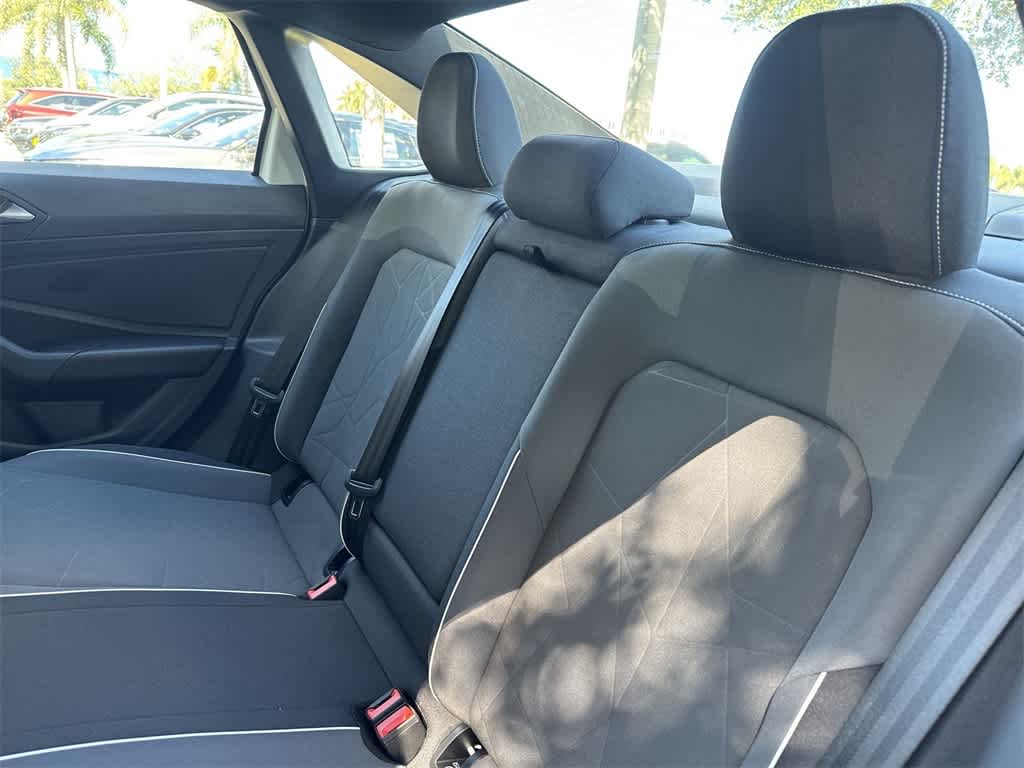 Thumbnail: 2026 Volkswagen Jetta - 22