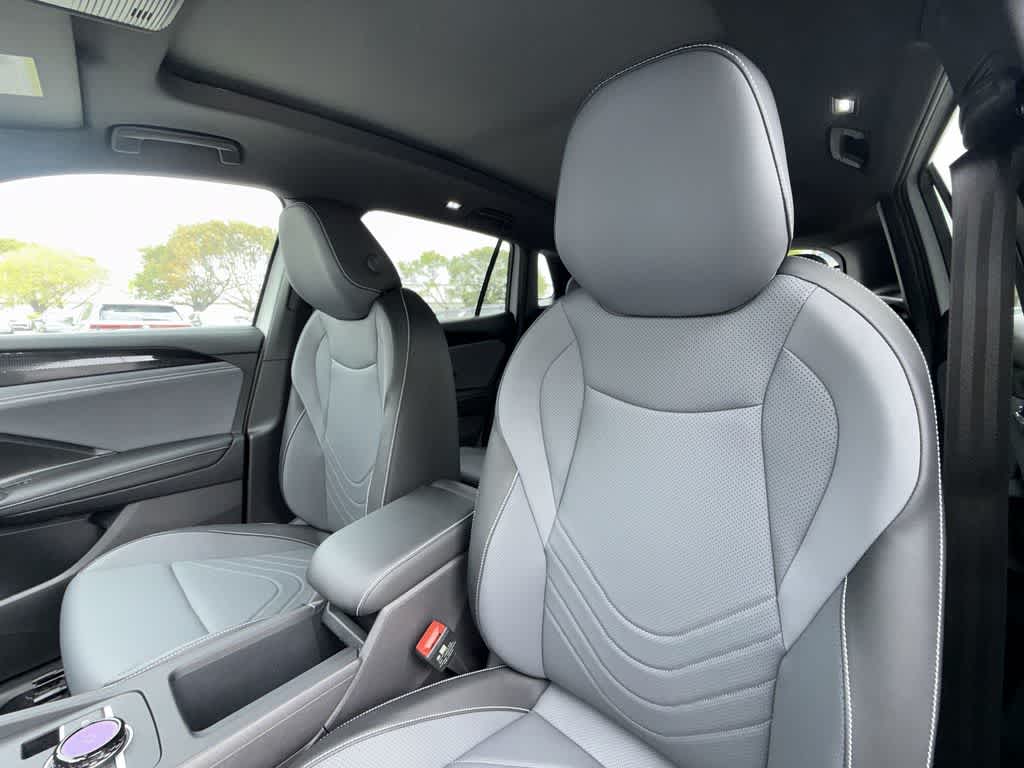 Thumbnail: 2026 Volkswagen Tiguan - 14