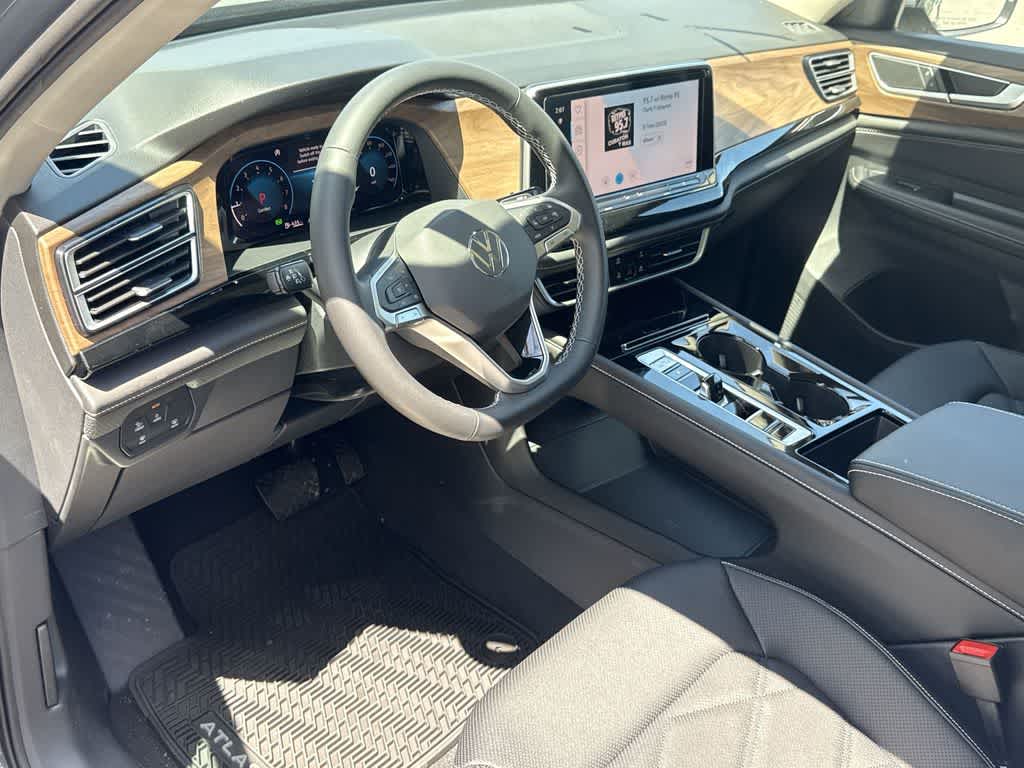 Thumbnail: 2026 Volkswagen Atlas - 13