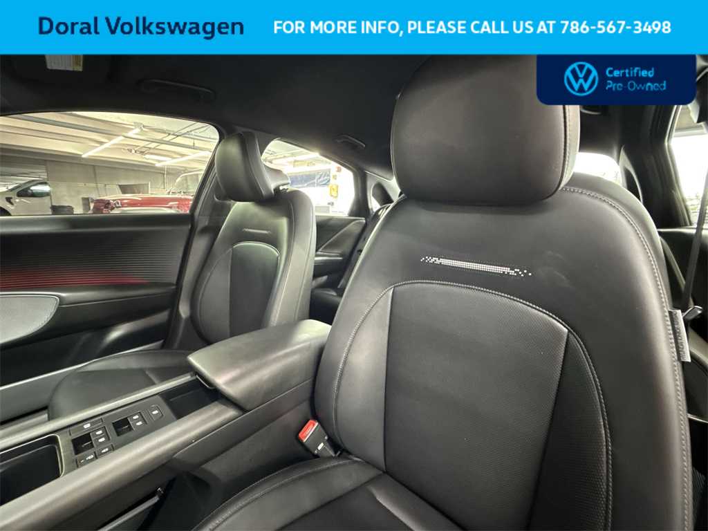 Thumbnail: 2023 Hyundai Ioniq 6 - 14