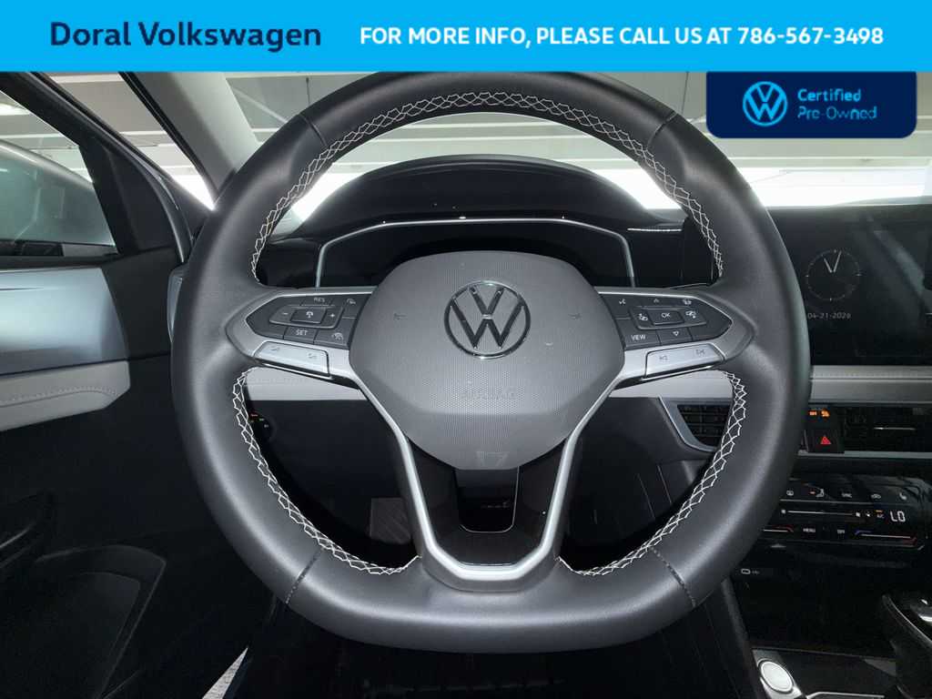 Thumbnail: 2025 Volkswagen Taos - 15