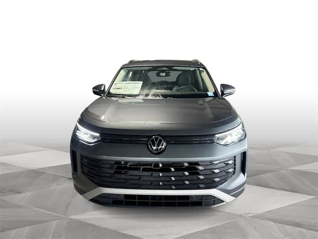 Thumbnail: 2025 Volkswagen Tiguan - 3