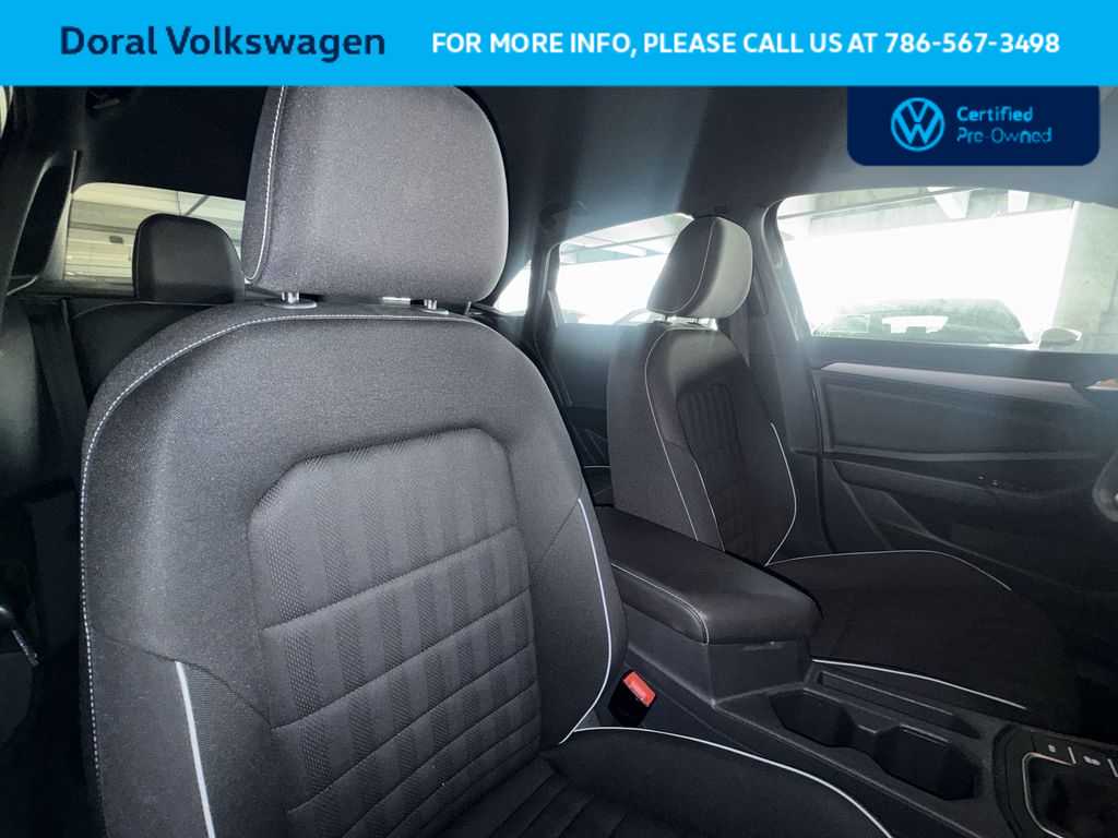 Thumbnail: 2023 Volkswagen Jetta - 27