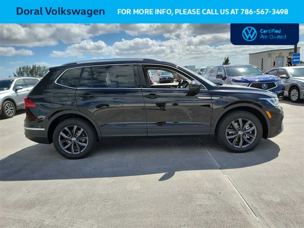 2023 Volkswagen Tiguan SE 12