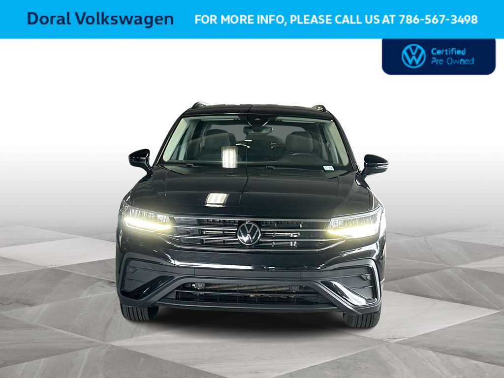 Thumbnail: 2023 Volkswagen Tiguan - 3