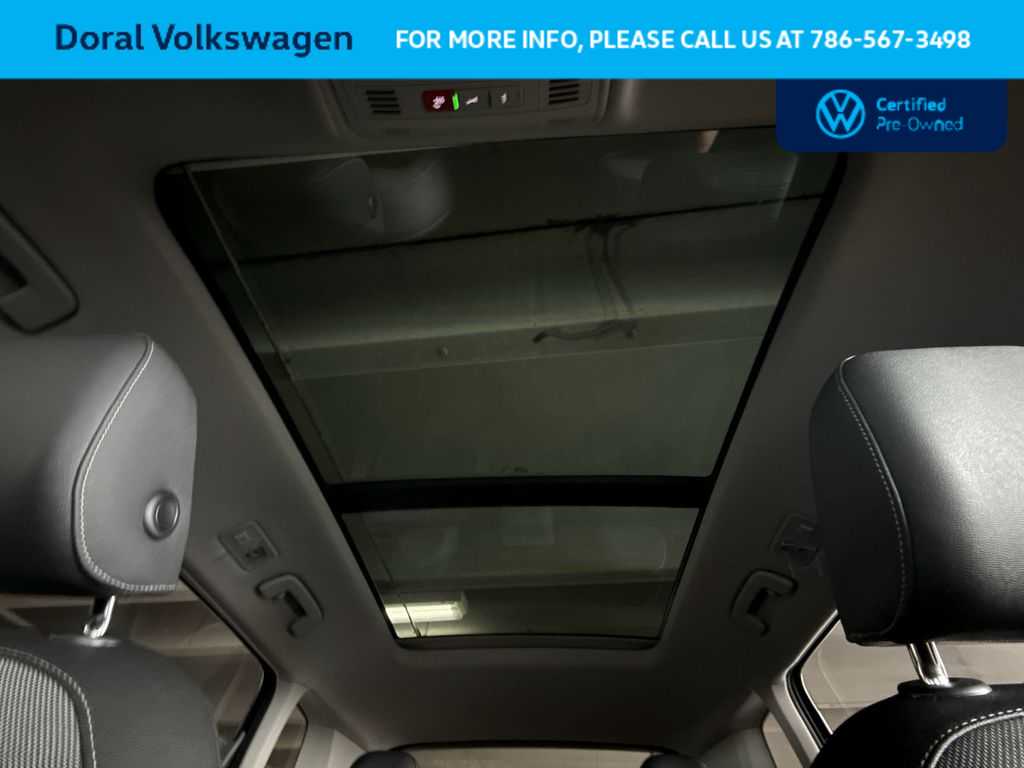 Thumbnail: 2025 Volkswagen Taos - 17