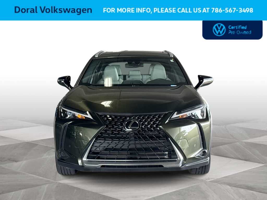 Thumbnail: 2024 Lexus UX - 3