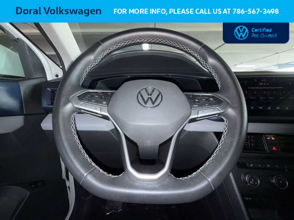 Thumbnail: 2022 Volkswagen Taos - 15