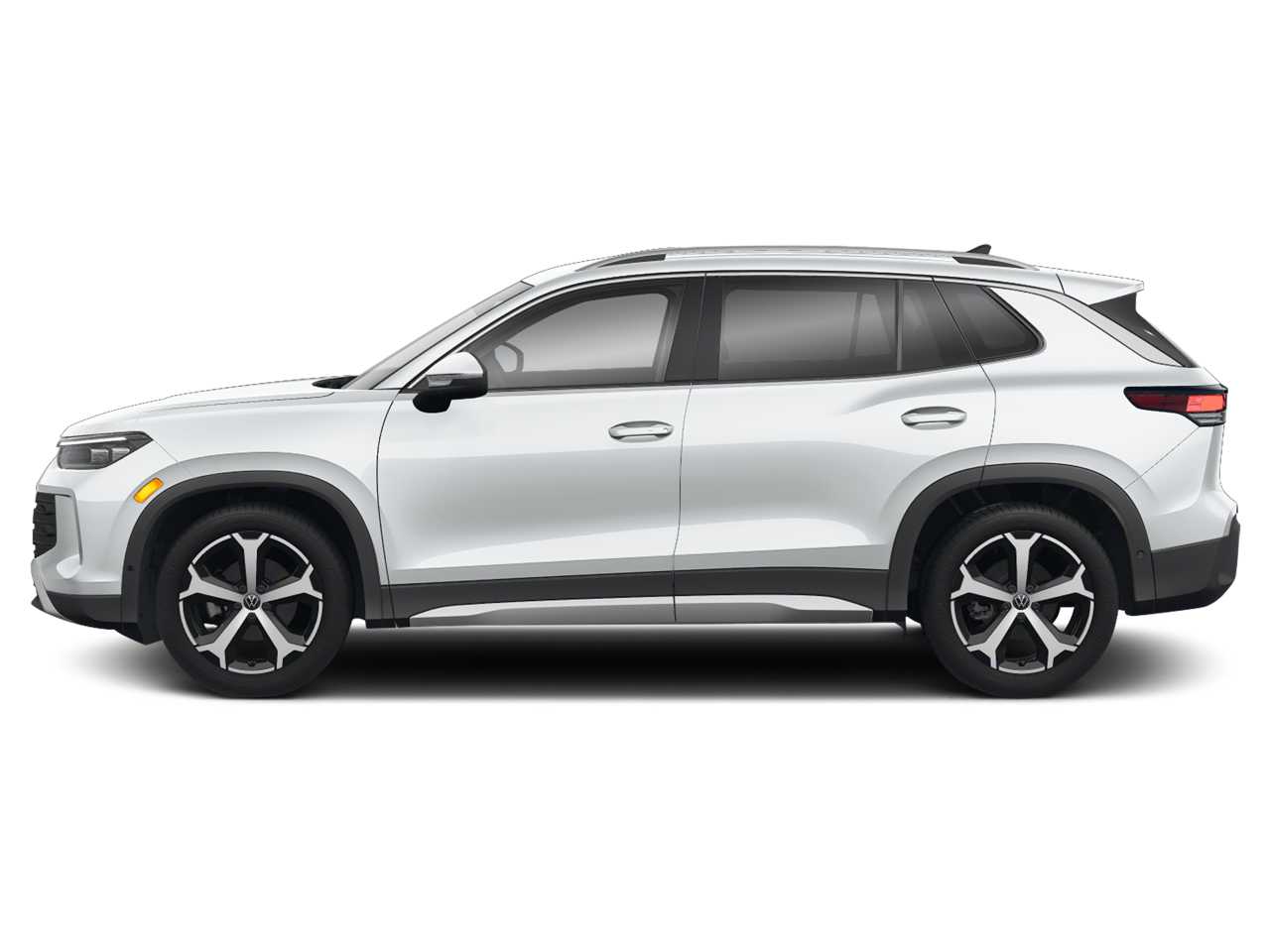 2025 Volkswagen Tiguan SE 2