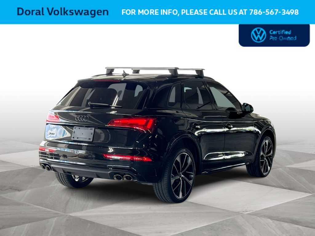 Thumbnail: 2023 Audi SQ5 - 8