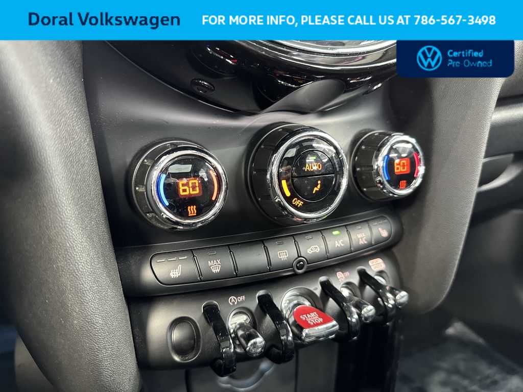 Thumbnail: 2023 MINI Cooper Hardtop - 20