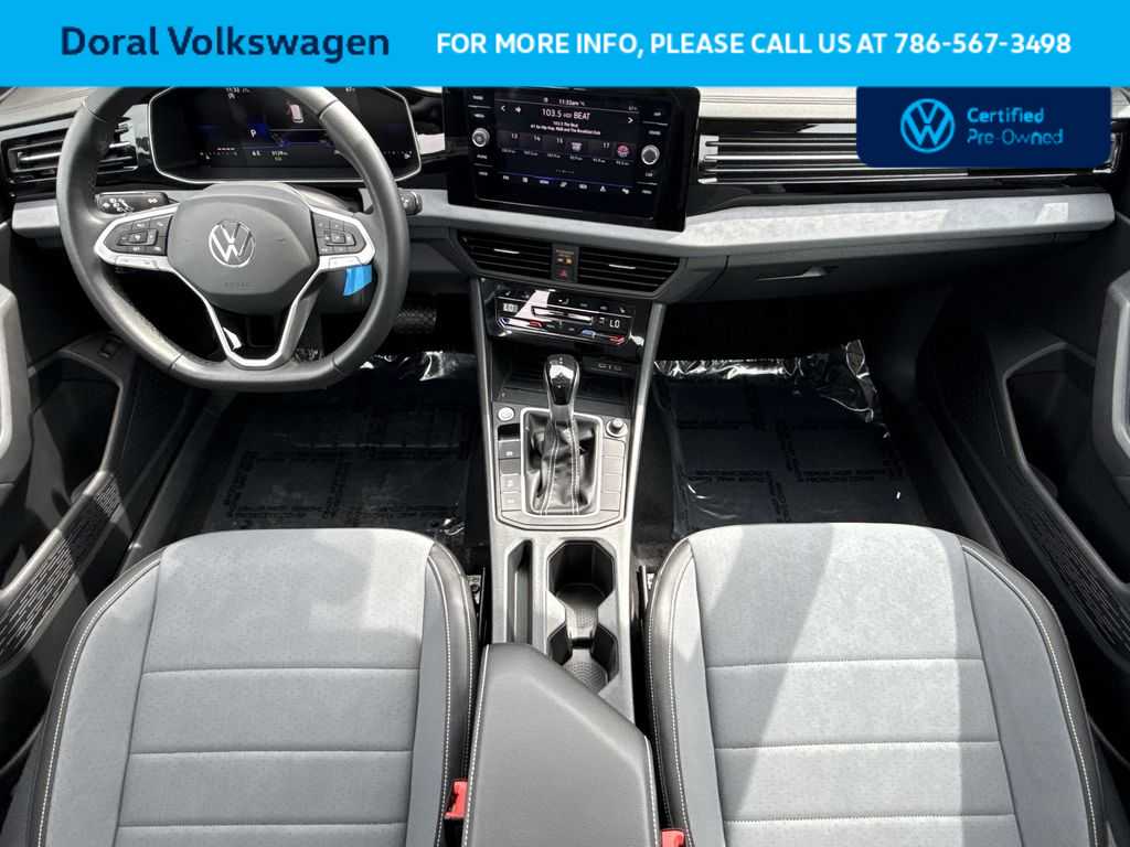 Thumbnail: 2025 Volkswagen Jetta - 24