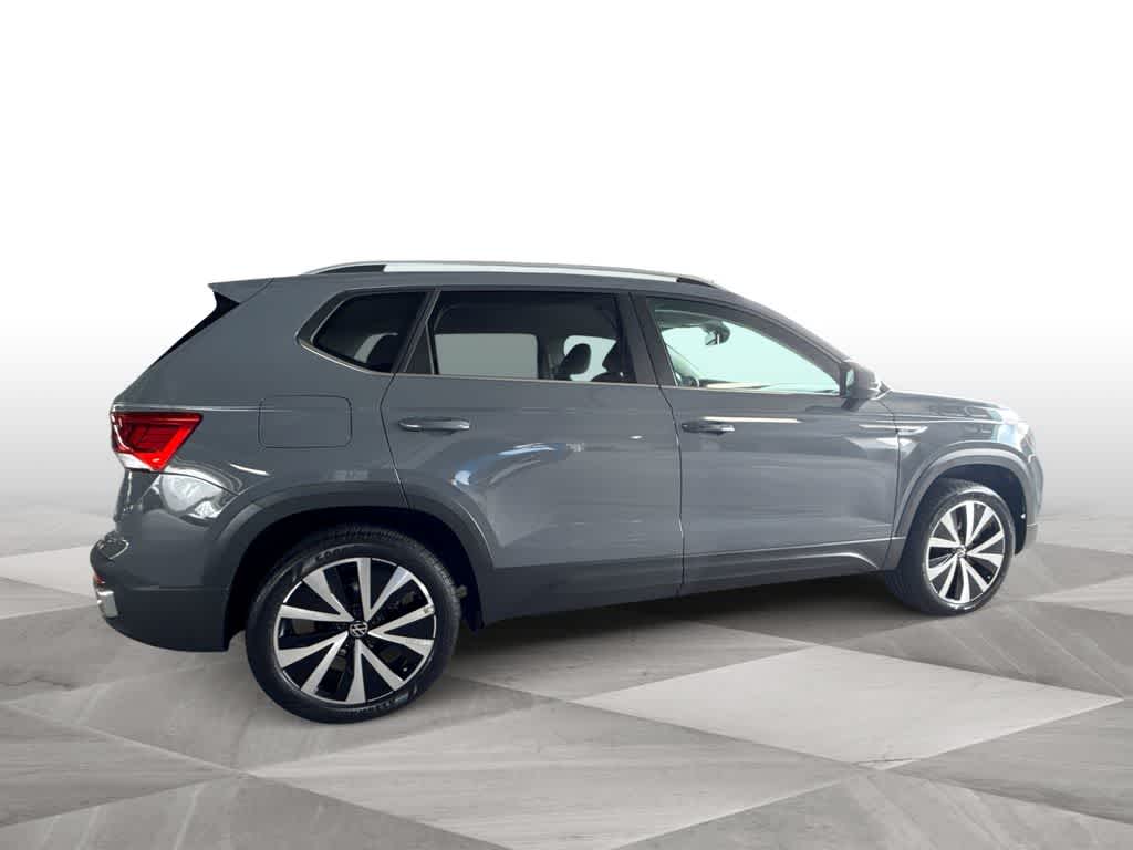 Thumbnail: 2023 Volkswagen Taos - 9