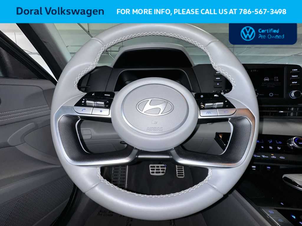 Thumbnail: 2025 Hyundai Elantra - 15