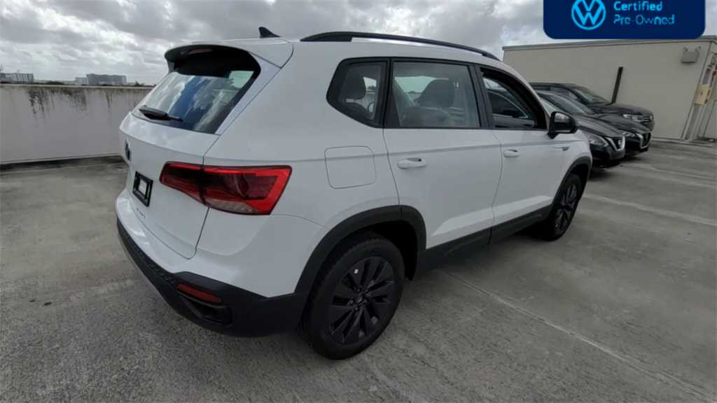 Thumbnail: 2023 Volkswagen Taos - 9