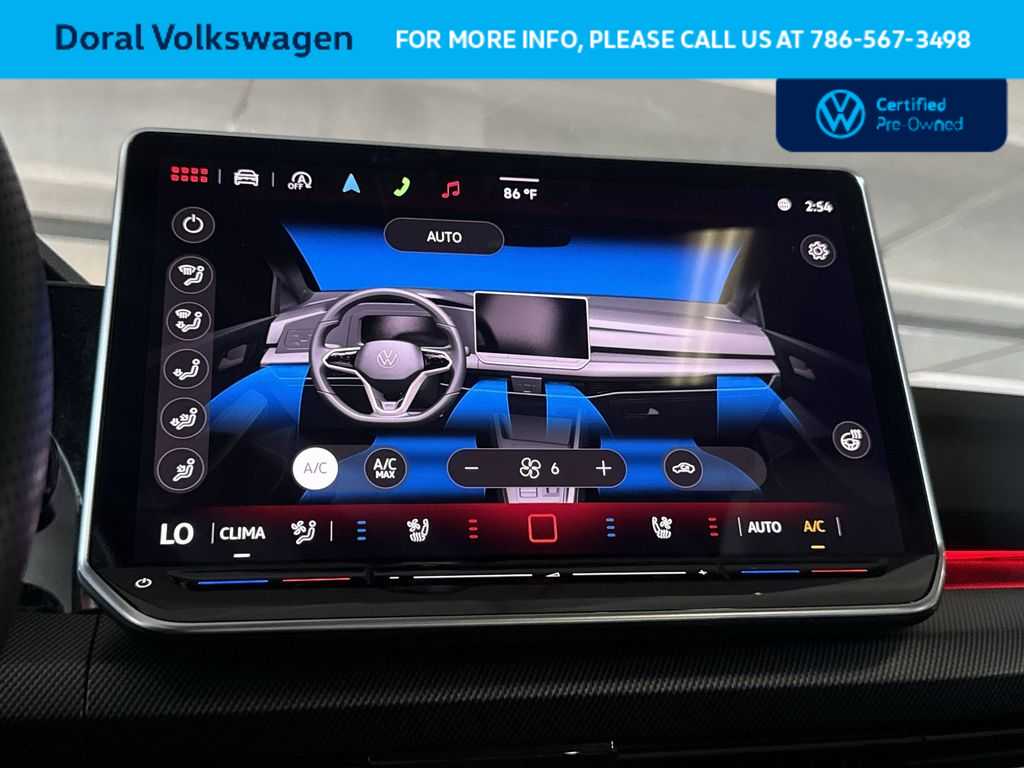 Thumbnail: 2025 Volkswagen Golf - 20