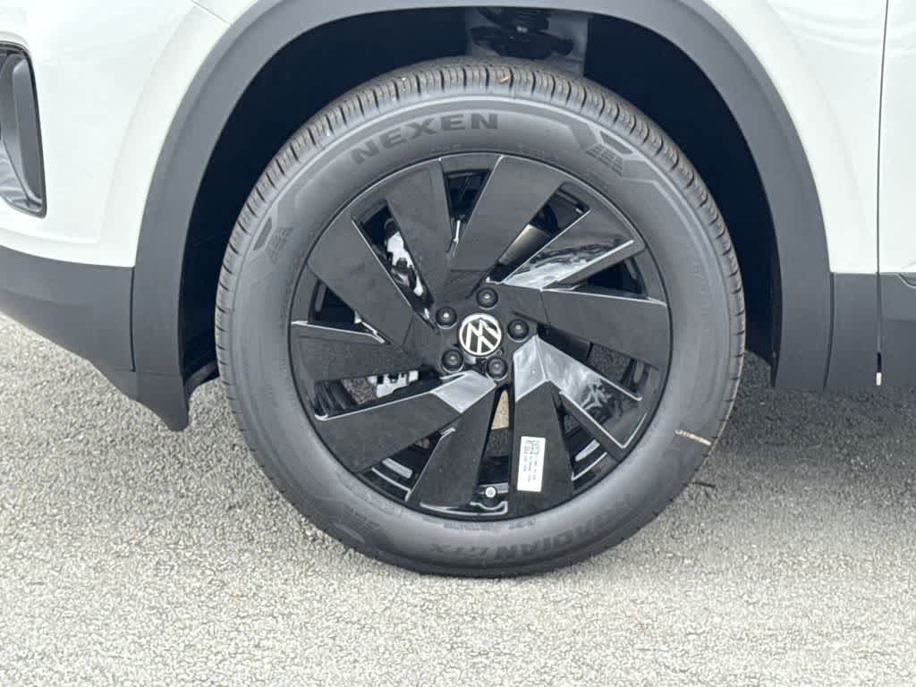 Thumbnail: 2026 Volkswagen Atlas - 11