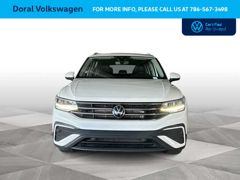 Thumbnail: 2023 Volkswagen Tiguan - 3