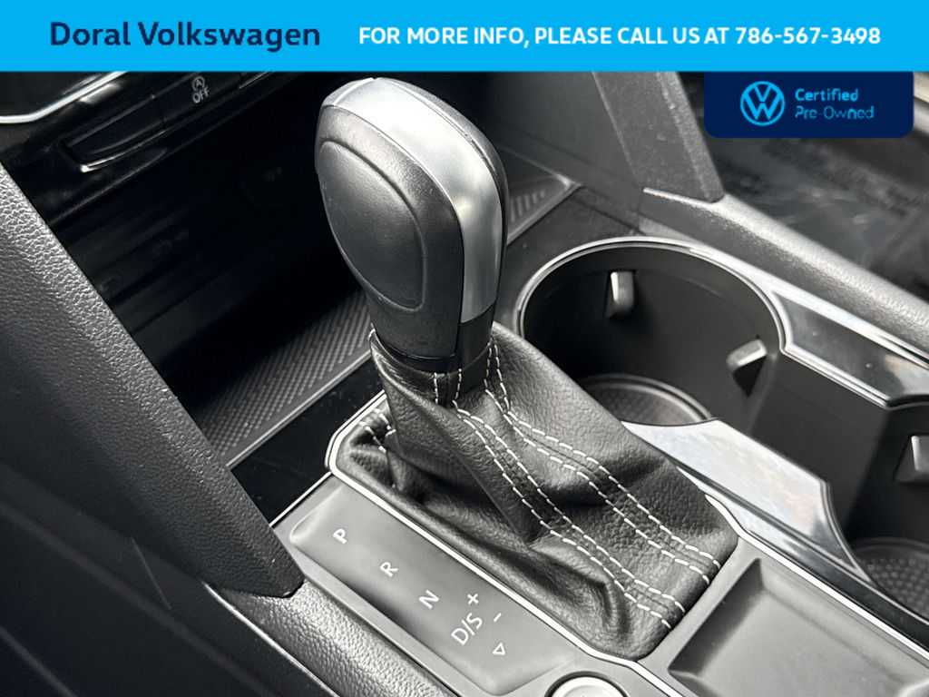 Thumbnail: 2023 Volkswagen Atlas - 21