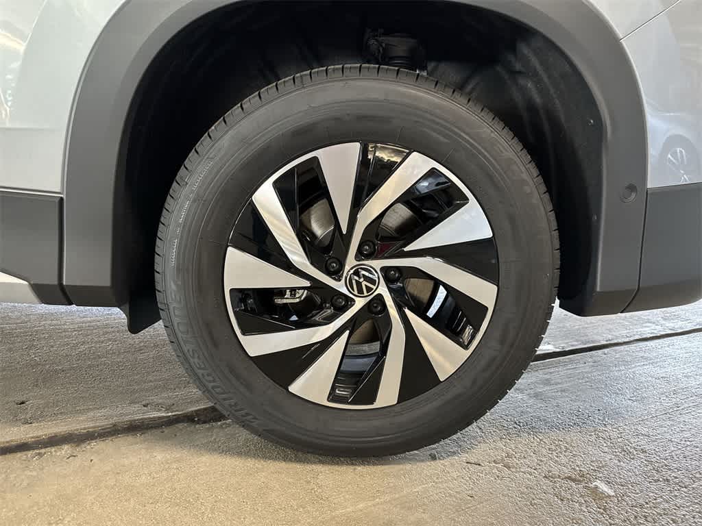 Thumbnail: 2026 Volkswagen Tiguan - 10