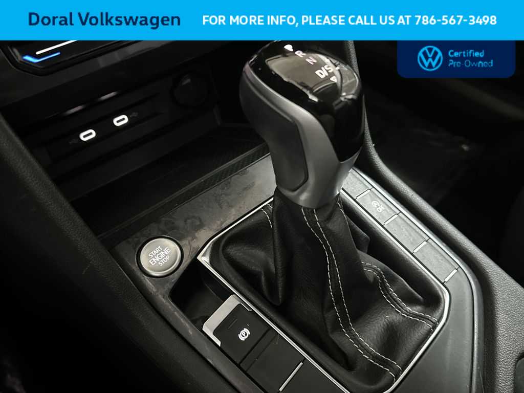 Thumbnail: 2023 Volkswagen Tiguan - 21