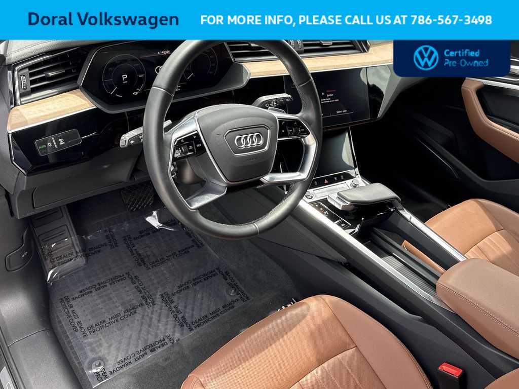 Thumbnail: 2024 Audi Q8 e-tron - 13