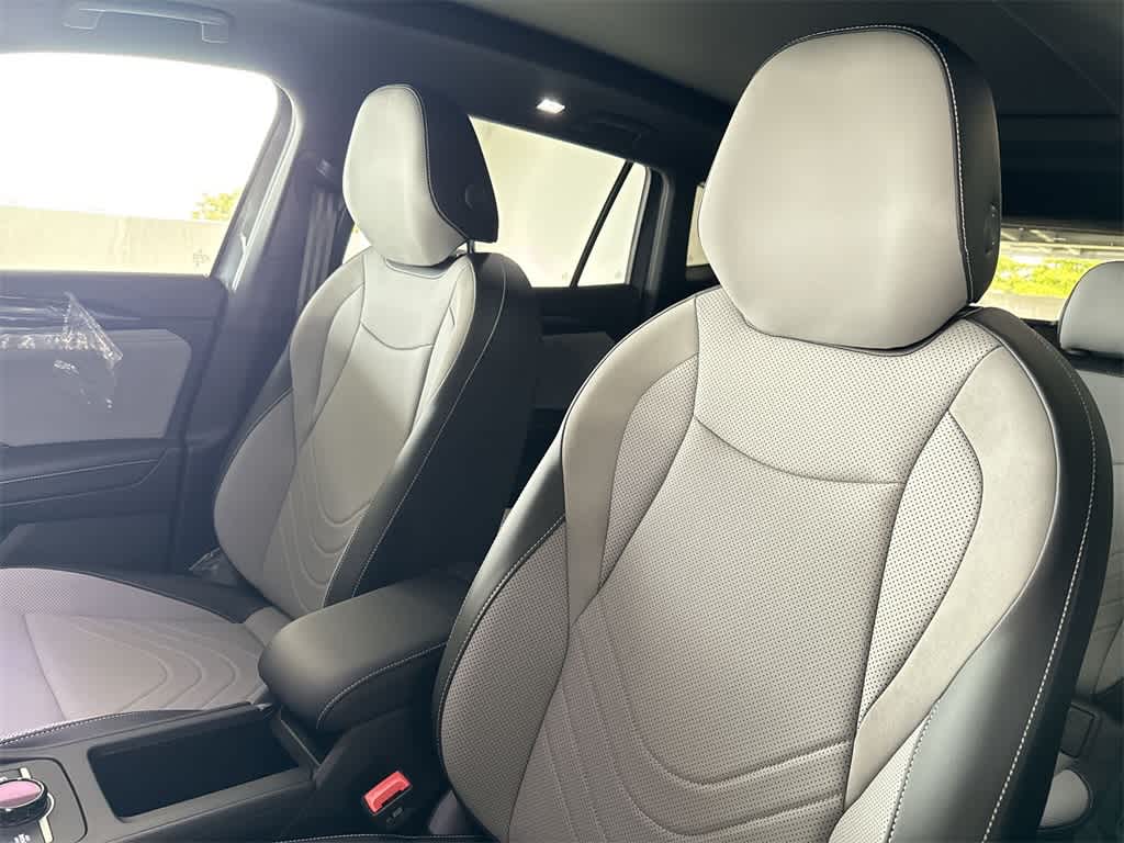 Thumbnail: 2026 Volkswagen Tiguan - 14