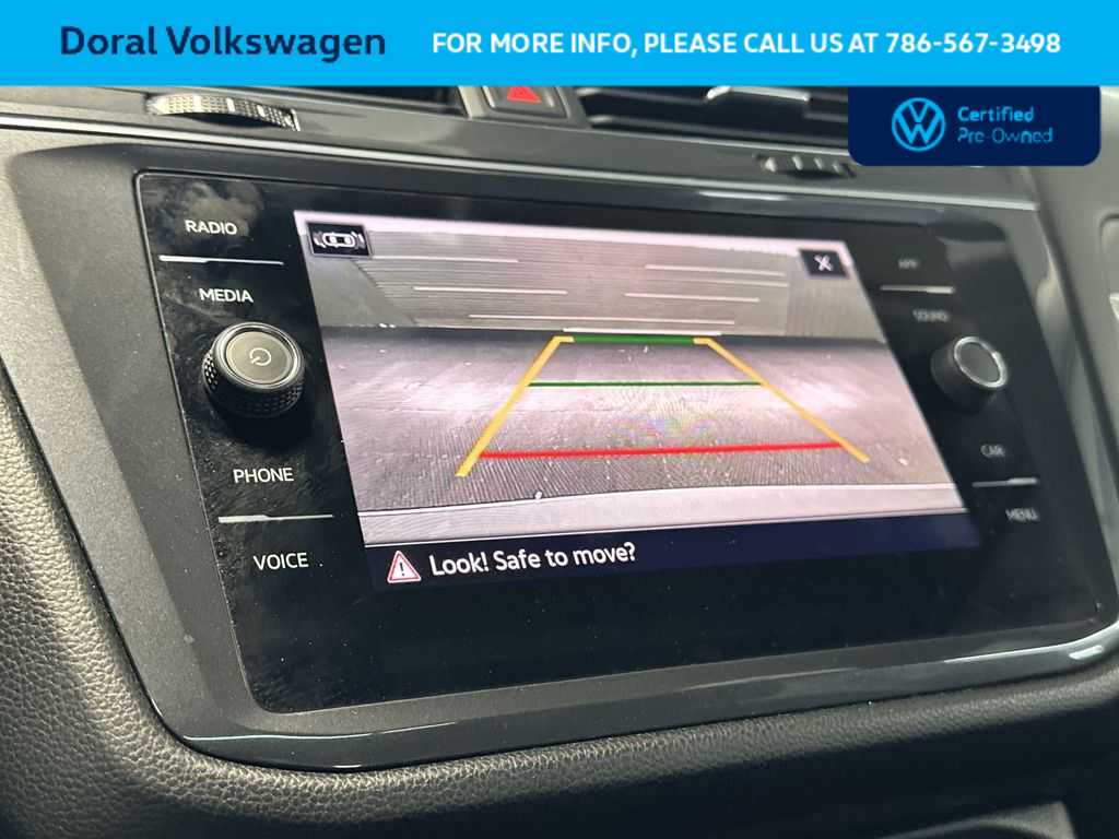 Thumbnail: 2023 Volkswagen Tiguan - 19