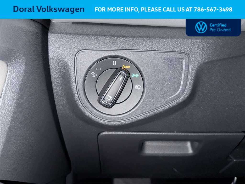 Thumbnail: 2023 Volkswagen Atlas - 17