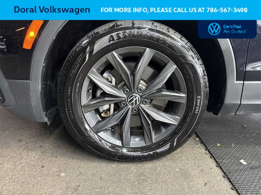 Thumbnail: 2023 Volkswagen Tiguan - 10