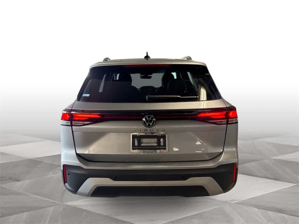 Thumbnail: 2025 Volkswagen Tiguan - 7