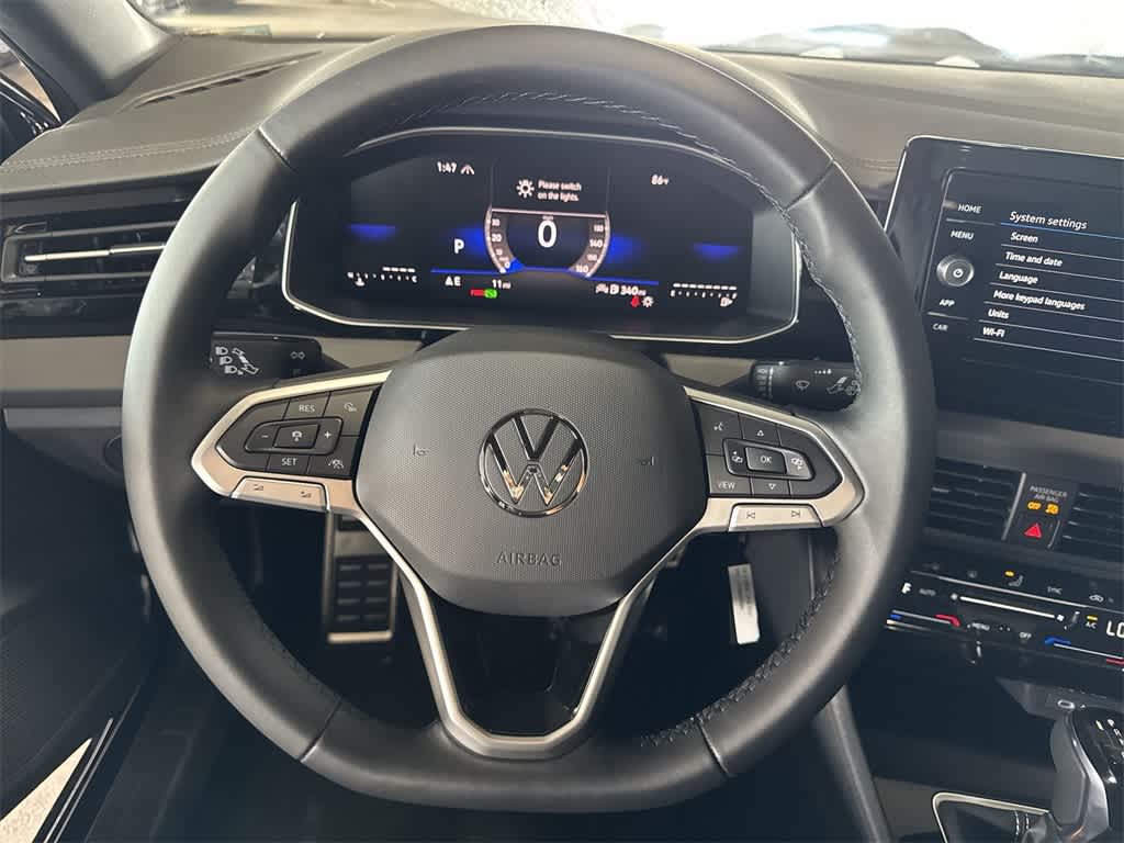 Thumbnail: 2025 Volkswagen Jetta - 15