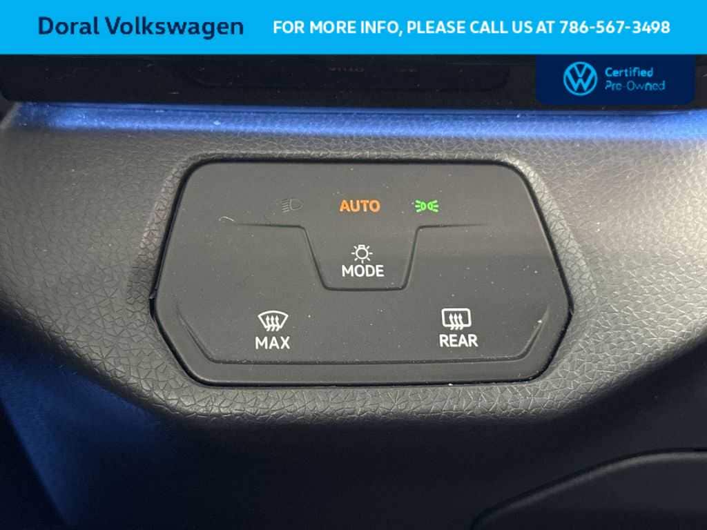 Thumbnail: 2023 Volkswagen ID.4 - 16