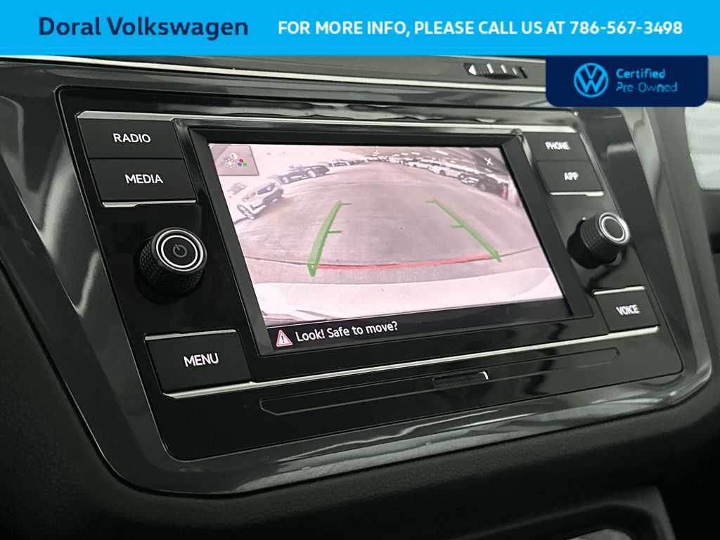 Thumbnail: 2023 Volkswagen Tiguan - 19
