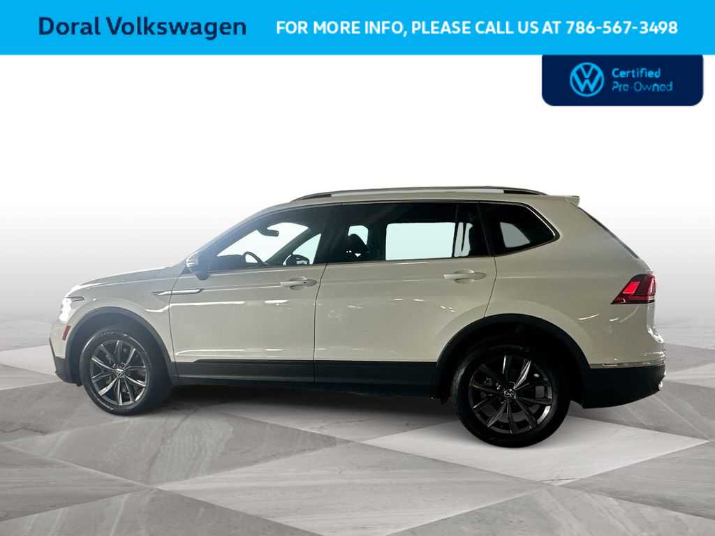 Thumbnail: 2023 Volkswagen Tiguan - 5