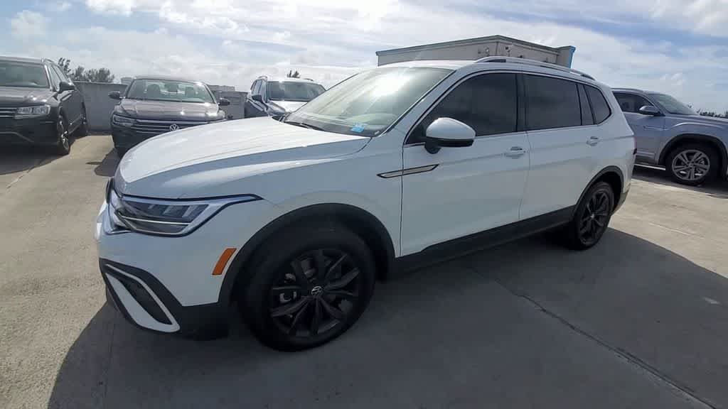 Thumbnail: 2024 Volkswagen Tiguan - 4